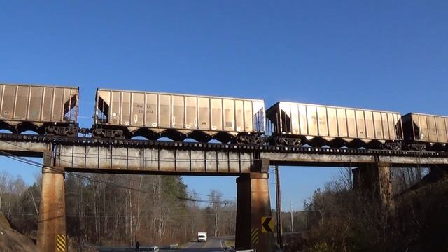 HD: CREX 1306 leads NS Train 735 in Edwardsville, AL смотреть онлайн