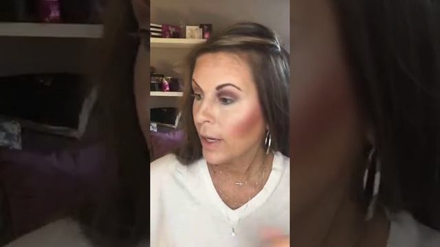 Younique Gentle Agile Shrewd Pressed Shadows Seductive Blush смотреть онлайн