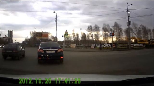 Два придурка встретились.wmv смотреть онлайн