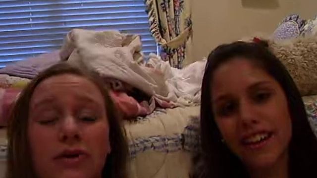 Meg & Mac: Boredom смотреть онлайн