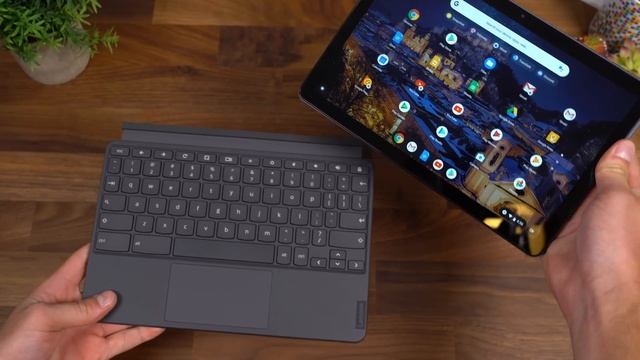 Lenovo Chromebook Duet Unboxing and Hands On! смотреть онлайн