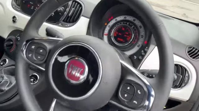 Fiat 500 1.2 Lounge Manual in Bossa Nova White - WN69TXY смотреть онлайн