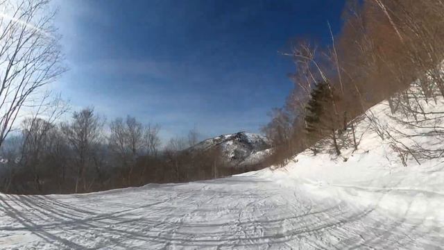 [4K30P.Cineform.Front] 2021.02.14 Takatsue ski resort, Top to Bottom part.1, mountain top to middle смотреть онлайн