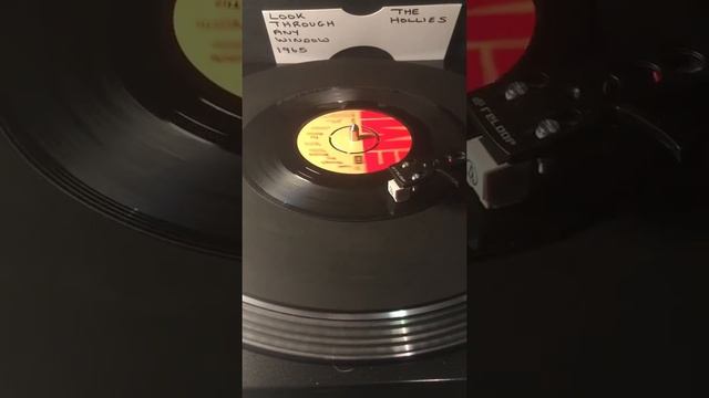 The Hollies - Look Through Any Window ( Vinyl 45 ) From 1965 . смотреть онлайн