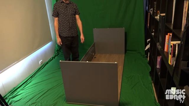 CSD-DUO/Solo Desk Assembly Stage 5 of 6: Connect under frame to desktop смотреть онлайн