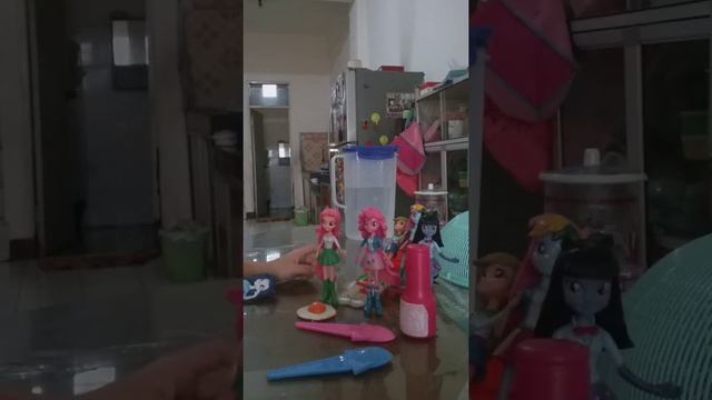 Vlog rainbow dash dan teman temanya apple jack, fluttershy,rarity pinkie pie, twilight sparkle смотреть онлайн