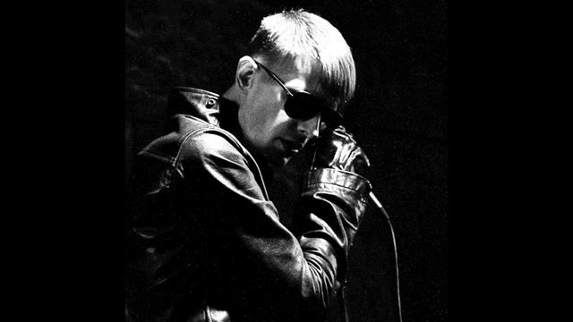 COLD CAVE- GOD MADE THE WORLD смотреть онлайн