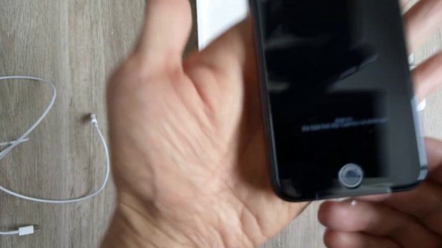 Apple IPhone SE 2022 5G [Part 1 In Depth Unboxing]