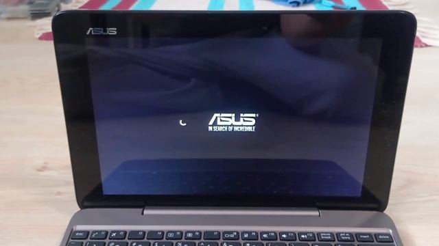 ASUS T100HA Windows Tablet -- Starting Windows 11 смотреть онлайн