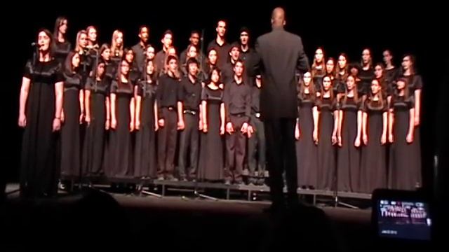 Amazing Grace sung by Hayley Travers and NNHS Jubilee Singers смотреть онлайн