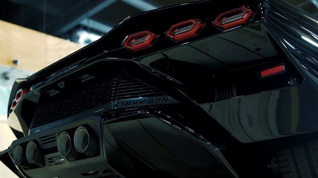 Double Countach LPI 800-4 Unboxing & Delivery at The Lounge in NYC смотреть онлайн