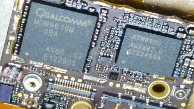 iPad Mini bootloop - solved by replacing filter near battery connector смотреть онлайн