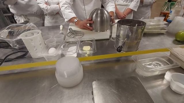 Freeform Apple pie Demonstration смотреть онлайн
