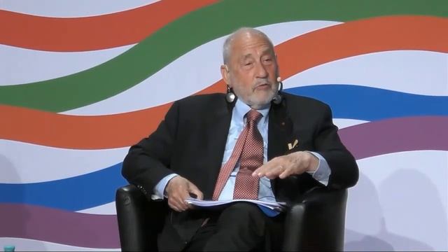 An alternative vision for the global and European economies смотреть онлайн