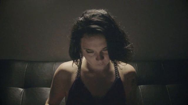 Don't Open The Window - Chris Alexander (Official Music Video) смотреть онлайн
