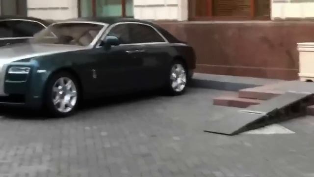 На чем ездит администрация москвы.mp4 смотреть онлайн