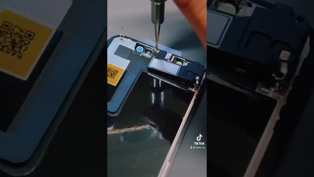 Замена экрана iPhone 11 Pro смотреть онлайн