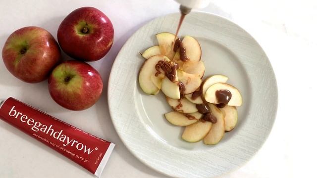 breegahdayrow chocolate fudge drizzled on healthy snacks like red apples! смотреть онлайн