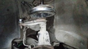 AUDI 100, замена ступичных потшипник в, зад и перед.