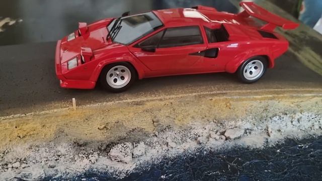 Lamborghini Countach LP 5000S 1/18 Kyosho смотреть онлайн