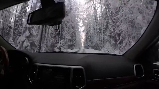 JEEP Grand Cherokee 5.7 HEMI смотреть онлайн