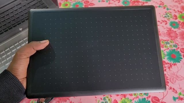 Wacom CTL-672 Pen Tablet Unboxing and initial setup | Perfect for online teaching..#TechFumes смотреть онлайн
