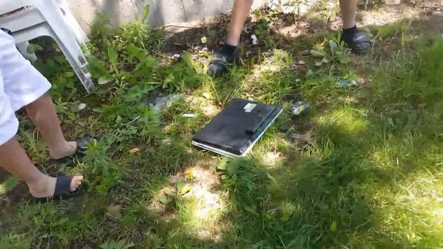 COMPLETELY DESTROYING MY HP WINDOWS VISTA смотреть онлайн