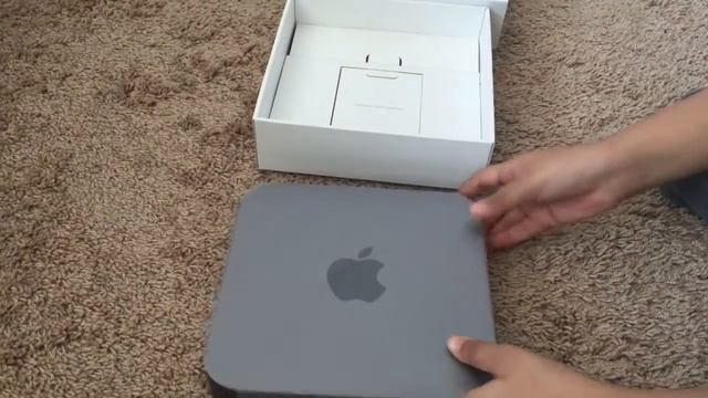 Unboxing the IMac mini 2018 смотреть онлайн