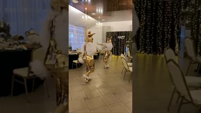 Золотые зайцы, ростовые куклы LikeLike 80291166055 смотреть онлайн