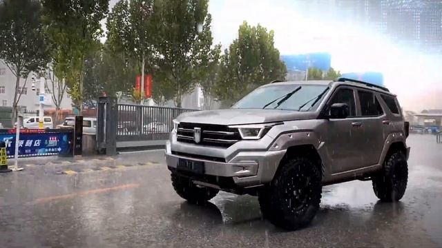 Roadworthy Rainy Day -the Tank 400 Hi4-t