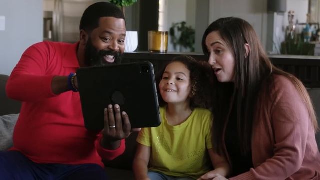 Leaked!! Apple Vision Pro virtual reality goggles headset Commercial смотреть онлайн