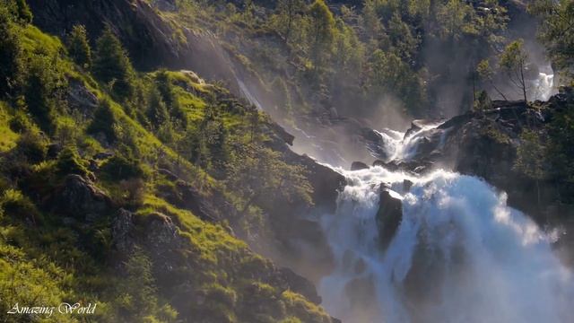 The Most Beautiful Waterfall 4K UHD 60 FPS смотреть онлайн