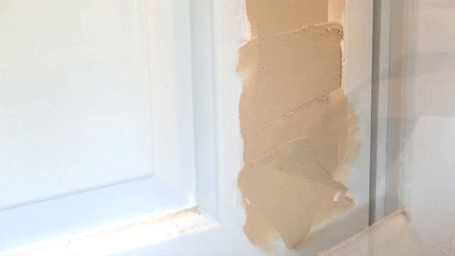 How to Fill and Repair a Damaged Hollow Core Door смотреть онлайн