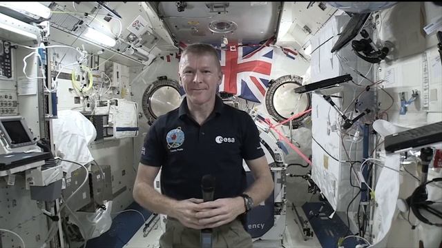 #CosmicClassroom introduction - we link live to Tim Peake on the International Space Station смотреть онлайн