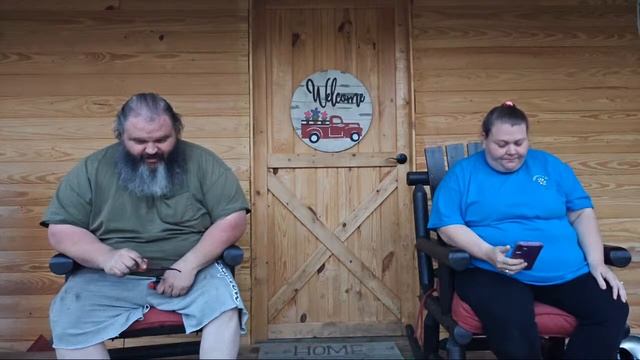 Big Bears Family outside live! смотреть онлайн