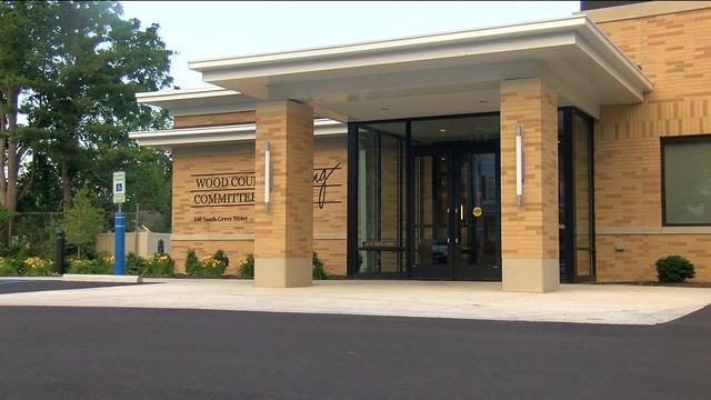 Wood County Sheriff's Office checks in on seniors with R U OK? program смотреть онлайн