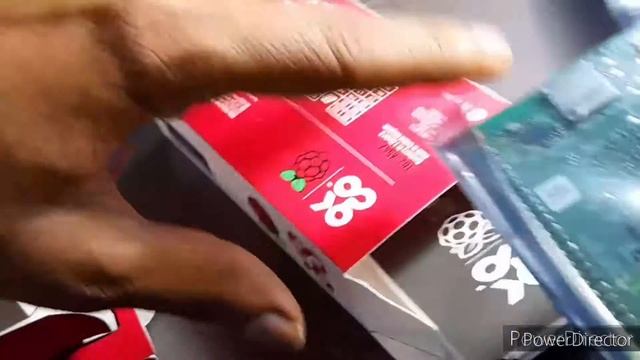 Raspberry Pi-3 | Raspberry Pi-3 UnBoxing смотреть онлайн
