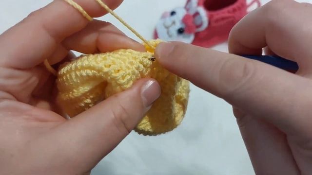 Çok istenilen tavşan patik yapımı. #crochet #rabbit #shoes смотреть онлайн