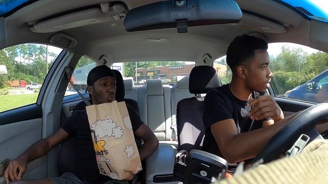 THROWING MY HUNGRY BROTHER FOOD OUT THE WINDOW TO SEE HIS REACTION! смотреть онлайн