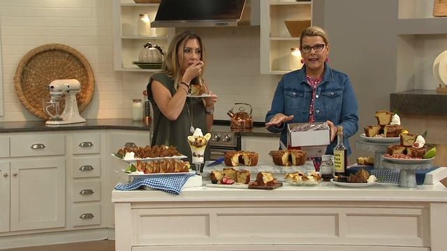 My Grandma's (2) 28 oz. Apple Raspberry &Banana Coconut Coffee Cakes on QVC смотреть онлайн