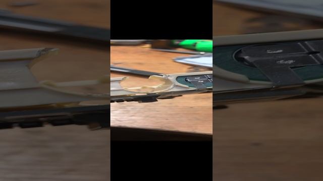 Как достать 18650 из корпуса смотреть онлайн
