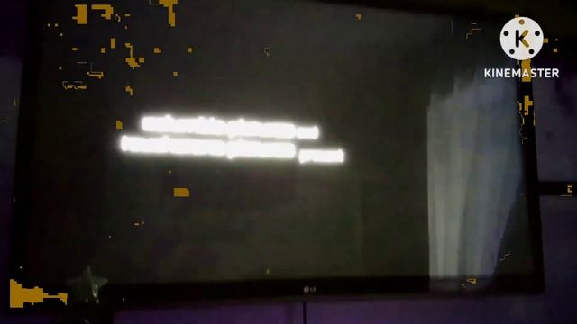 Columbia Pictures And Touchstone Pictures представляет In Apple Water Effect