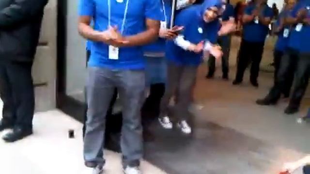 Opening Apple Store Amsterdam смотреть онлайн