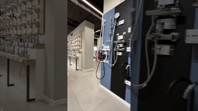 Смеситель для кухонной мойки «Paffoni» Light LIG285CR-MET с выдвижным изливом хром смотреть онлайн