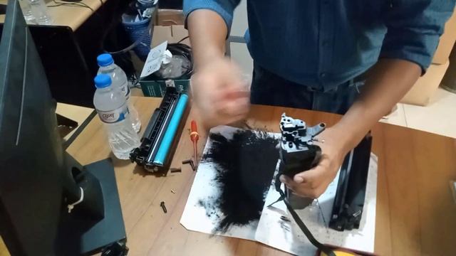 how to toner refill HP LaserJet Pro M12w Laser Printer смотреть онлайн