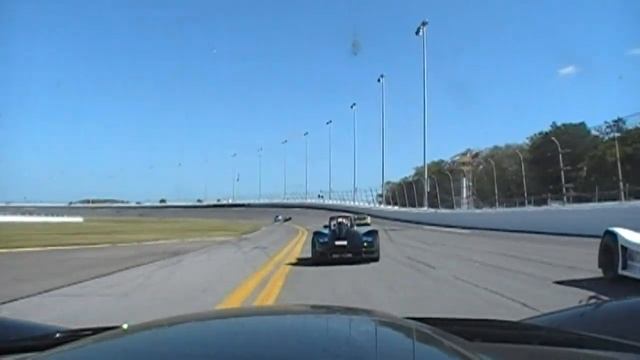 Dodge Viper ACR racing at Daytona International Speedway with PBOC and Viper Days смотреть онлайн
