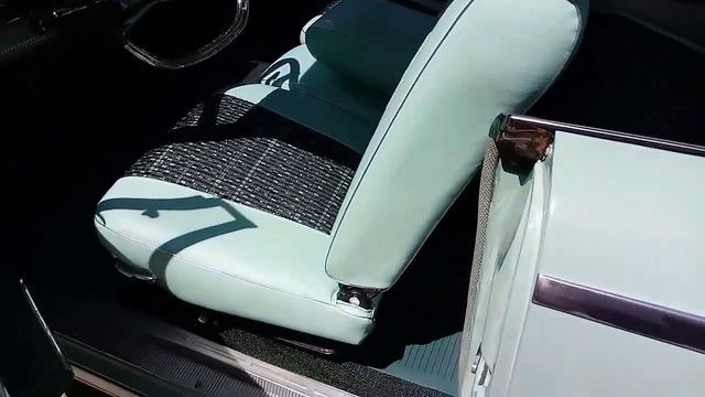 1960 Plymouth Fury Functioning Automatic Swivel Seats смотреть онлайн