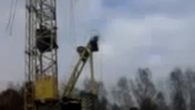 Упал кран!!! смотреть онлайн
