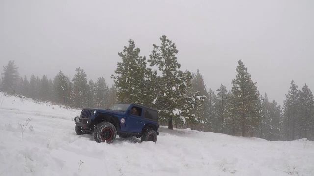 Can a Dodge Ram hang with Jeeps while snow wheeling? смотреть онлайн
