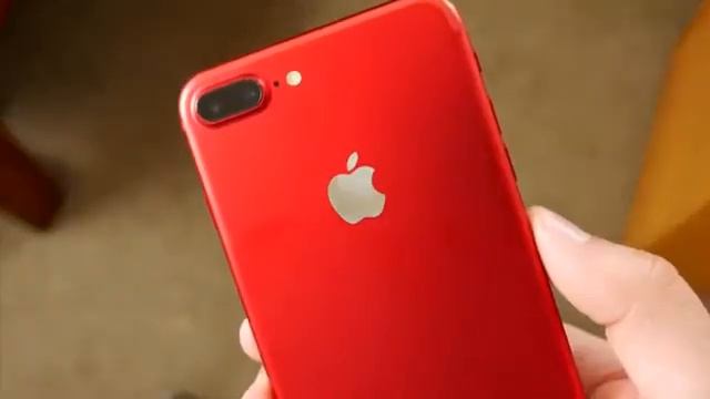 RED iPhone 7 & 7 Plus Unboxing смотреть онлайн